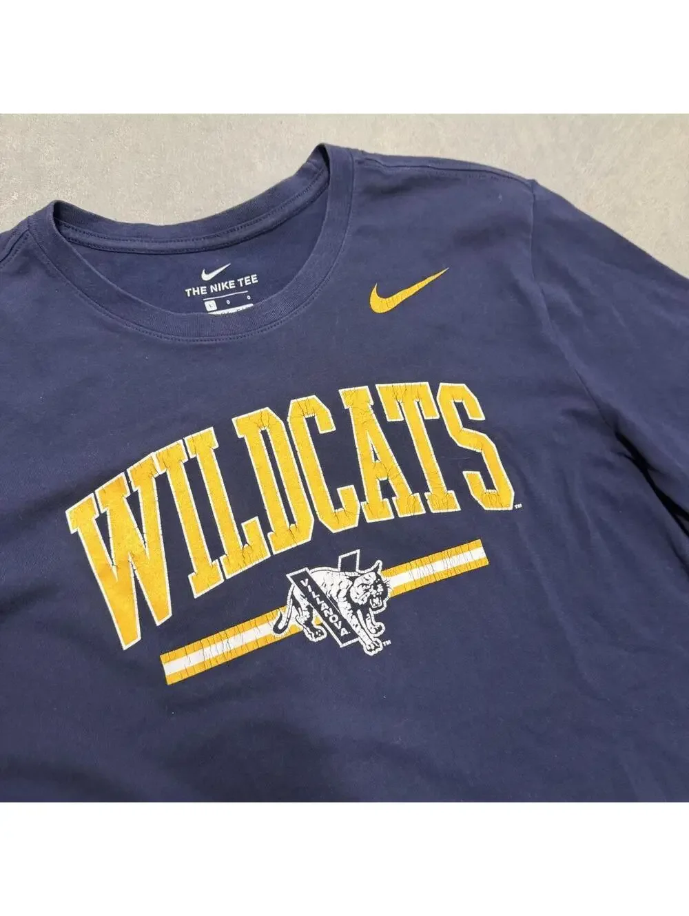 Y2K Villanova University Wildcats Athletic Nike Graphic Tee Sized Large